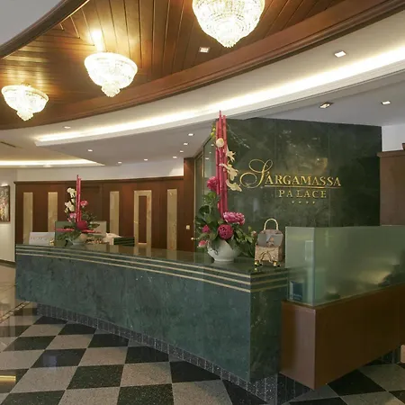 酒店 阿加马萨宫殿套房酒店 圣埃乌拉利亚